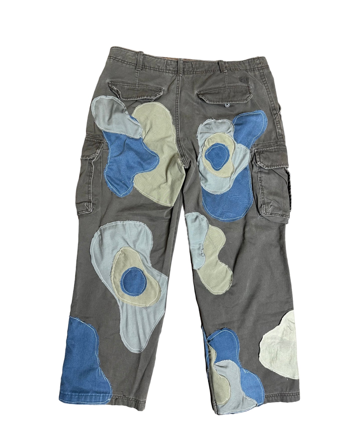 Aura Multi Layered Cargos