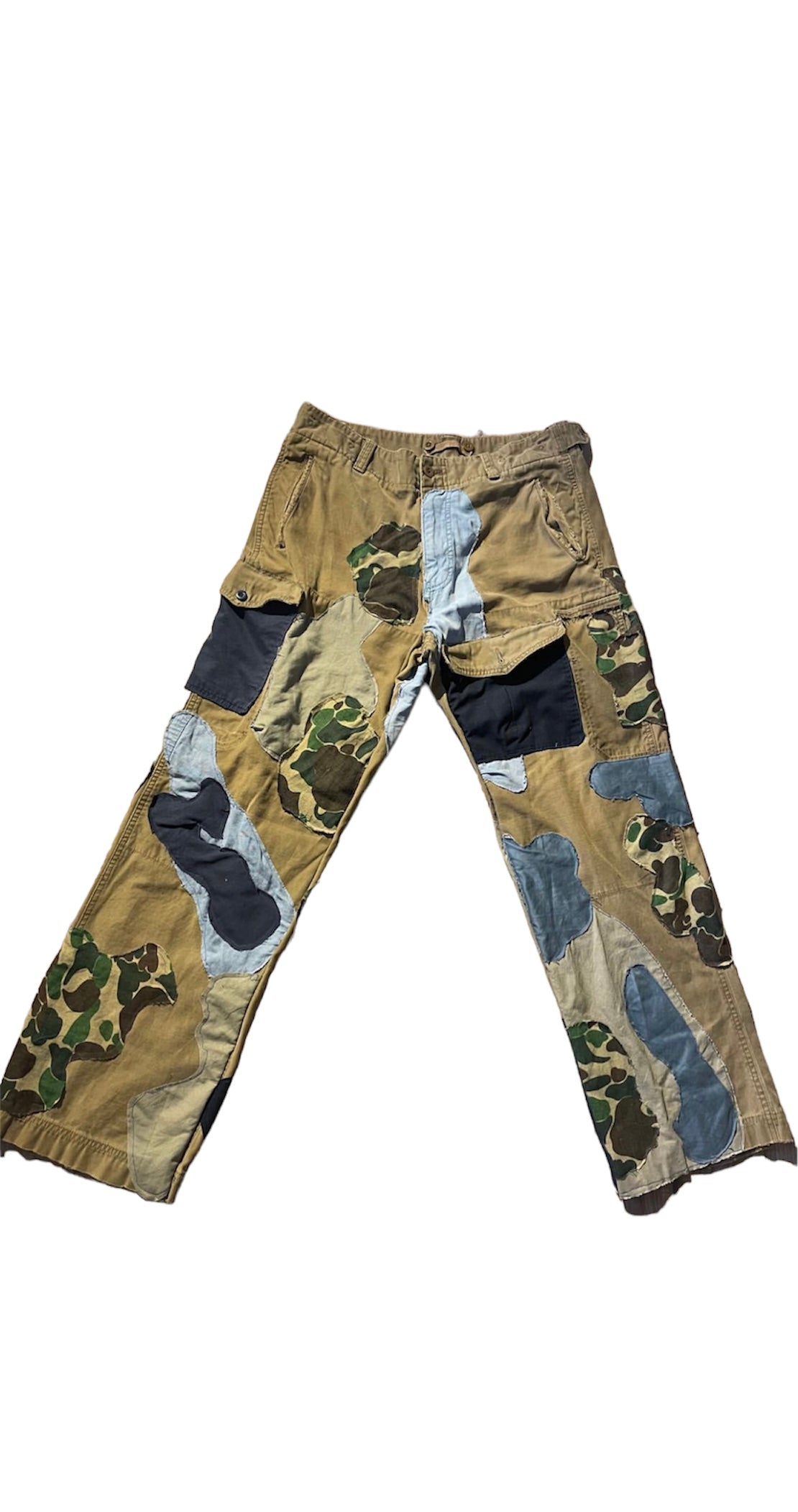 Aura Multi Layered Cargos